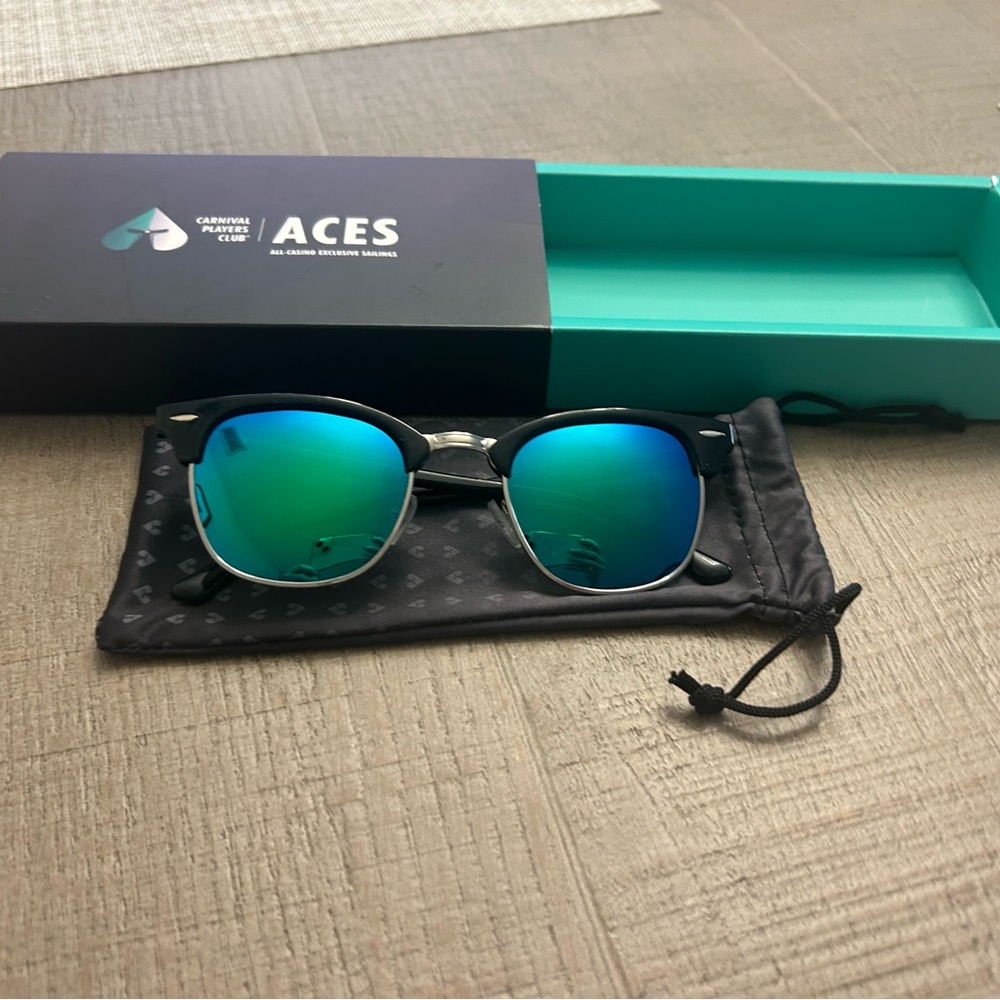 Mirrored Green Lens Women’s Sunglasses